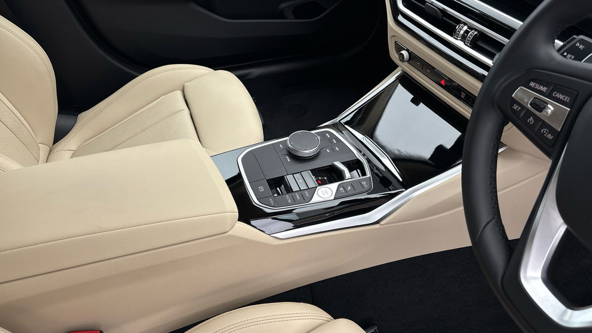 BMW 3 Series Image 18