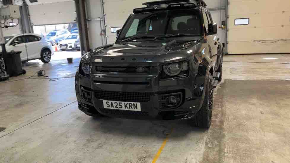 More views of Land Rover Defender 110