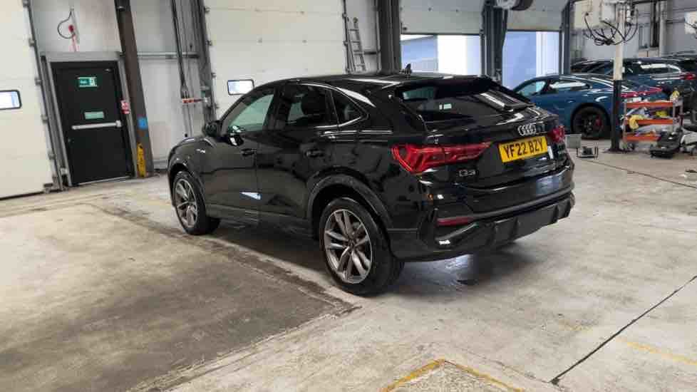 More views of Audi Q3
