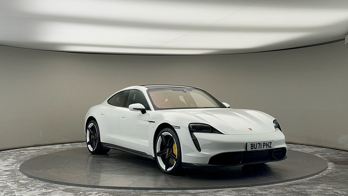 Porsche Taycan Sticky Header Image