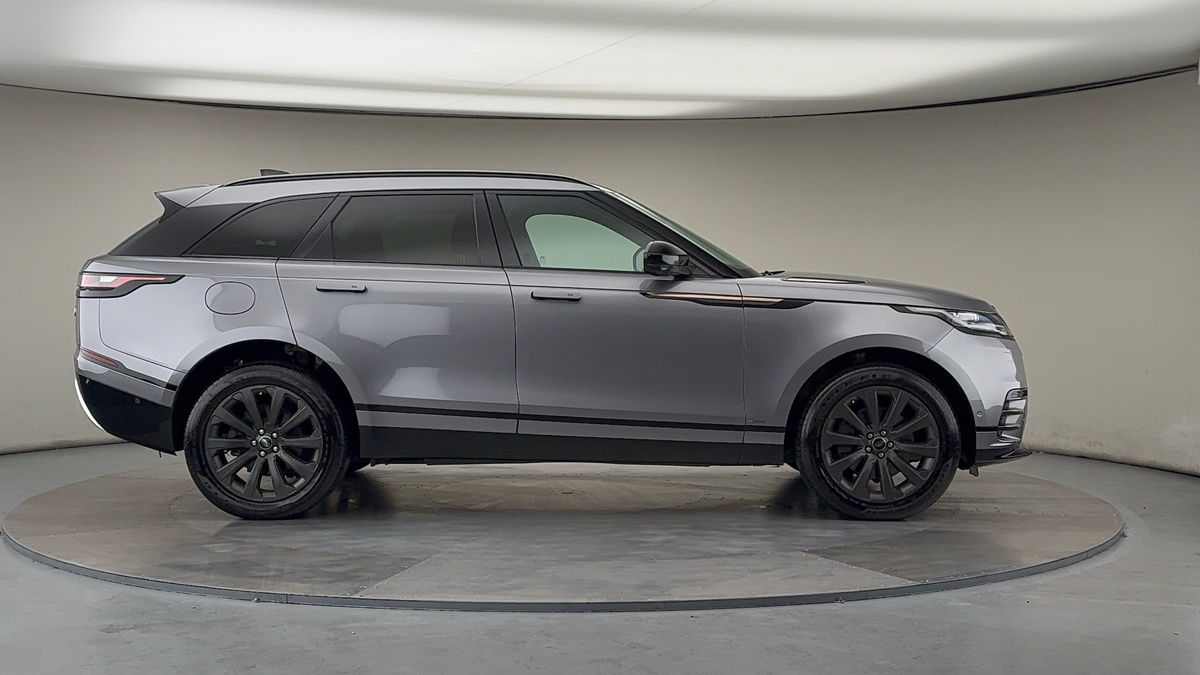 Land Rover Range Rover Velar Image 16