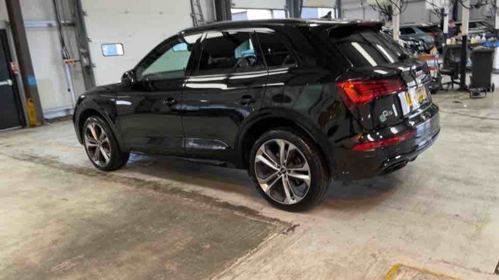 More views of Audi Q5