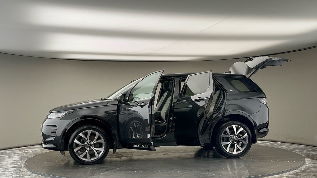 More views of Land Rover Discovery Sport
