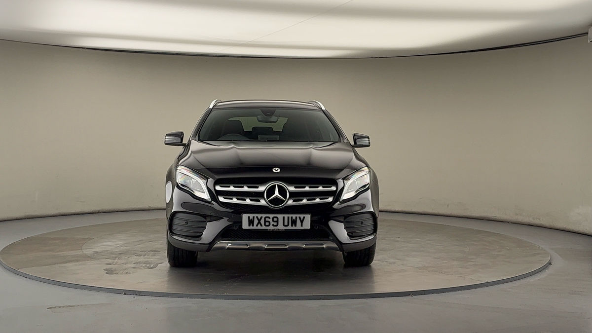 More views of Mercedes-Benz GLA