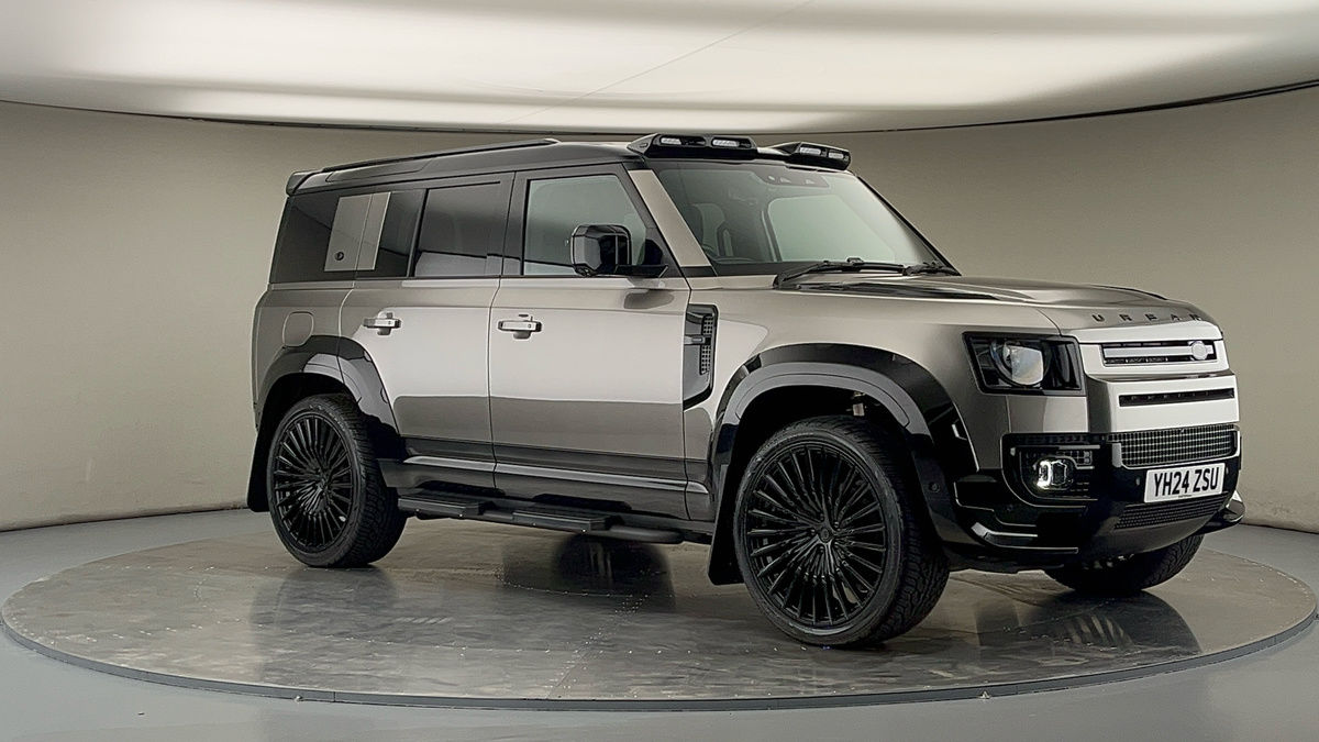 More views of Land Rover Defender 110