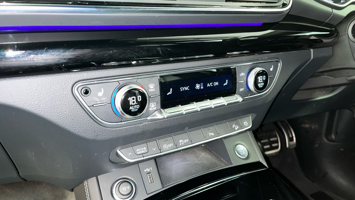 Audi Q5 Image 6