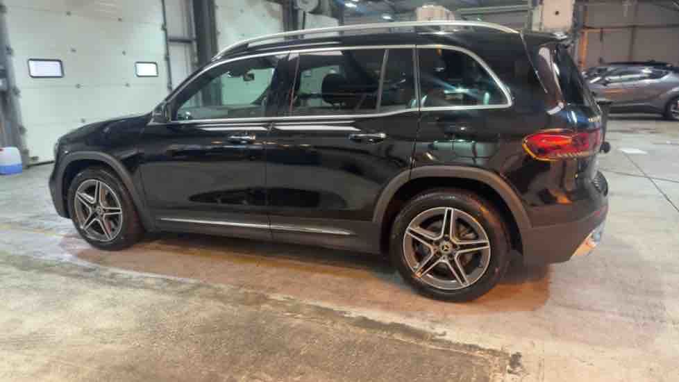 More views of Mercedes-Benz GLB