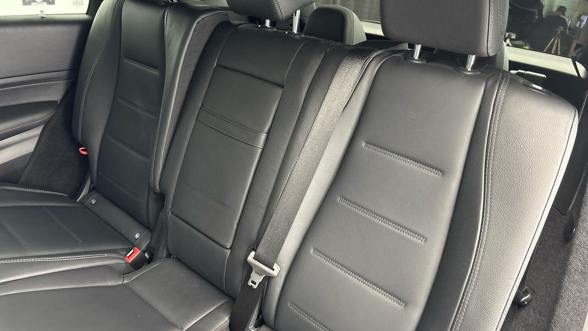 Mercedes-Benz GLE Image 8