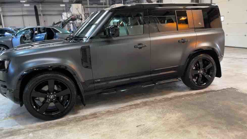More views of Land Rover Defender 110