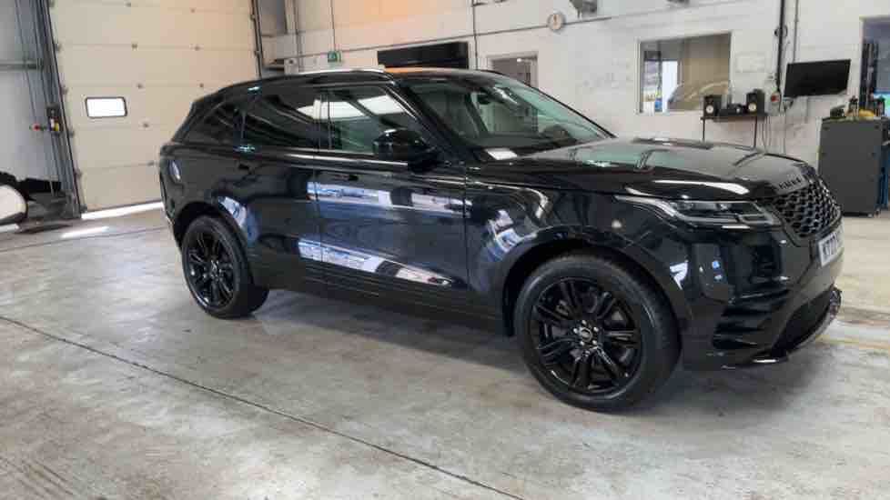 More views of Land Rover Range Rover Velar