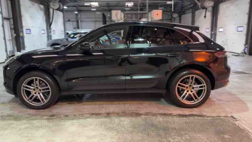 More views of Porsche Macan