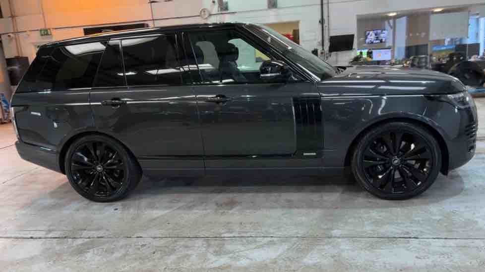 More views of Land Rover Range Rover