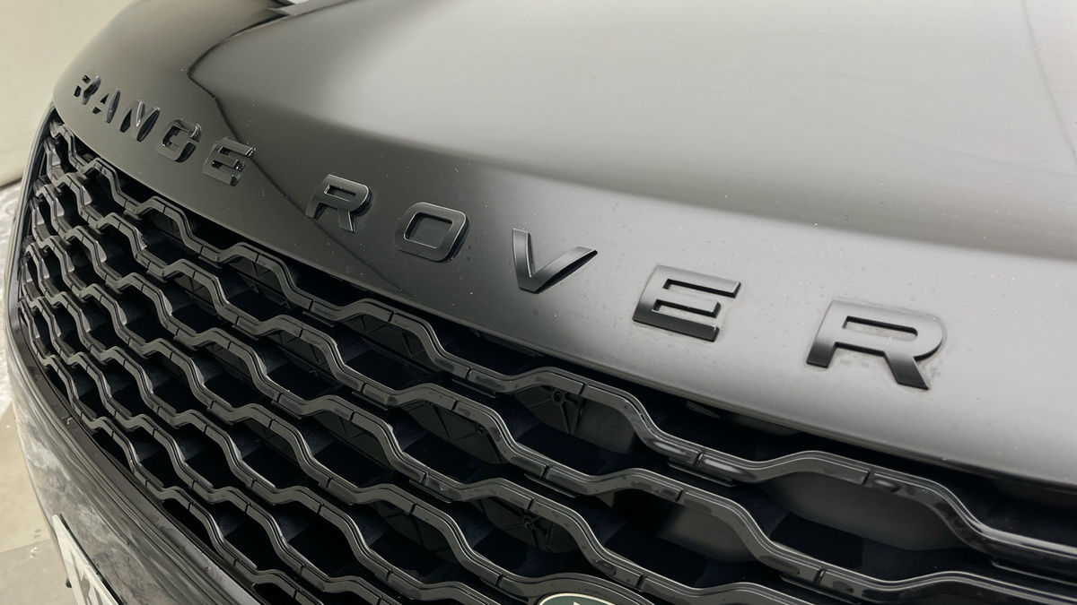 Land Rover Range Rover Velar Image 24
