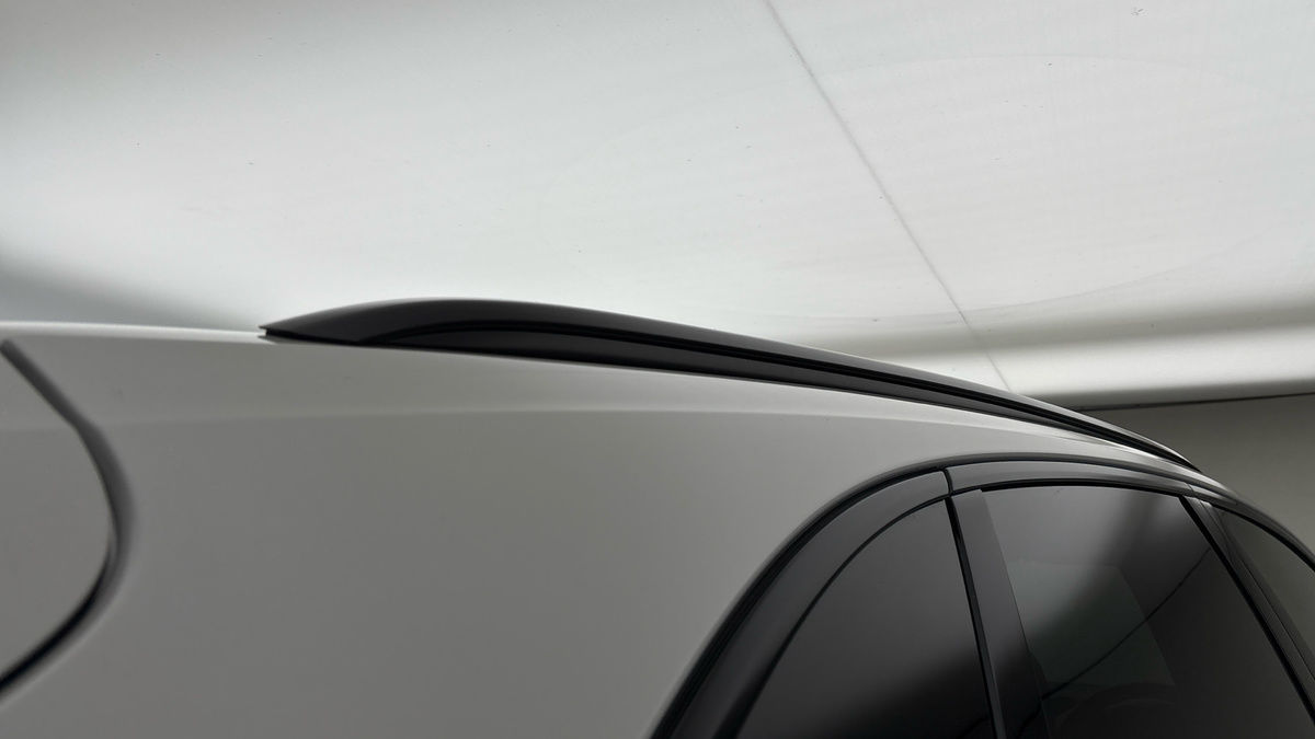 Porsche Cayenne Image 26