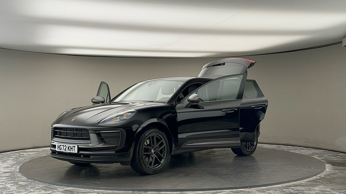 Porsche Macan Image 22