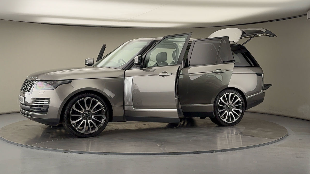 More views of Land Rover Range Rover