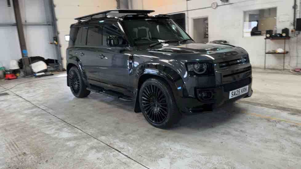 More views of Land Rover Defender 110