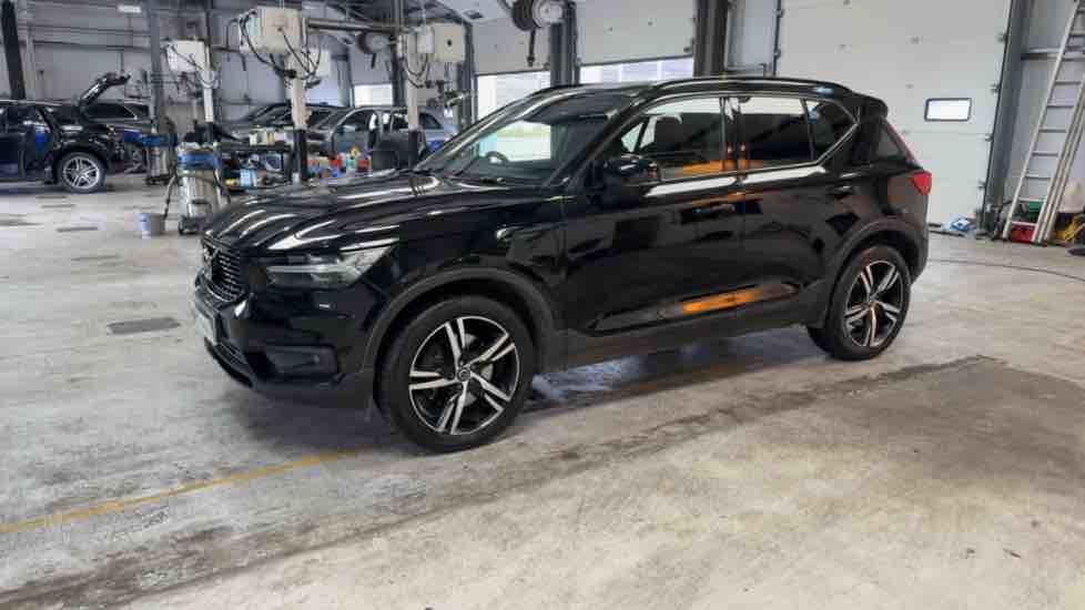 More views of Volvo XC40