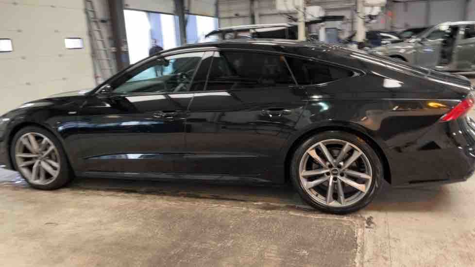 More views of Audi A7