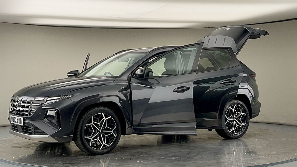 More views of Hyundai TUCSON