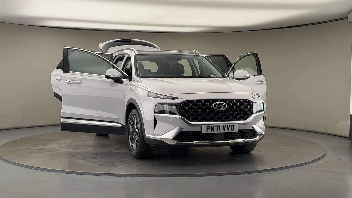 More views of Hyundai Santa Fe