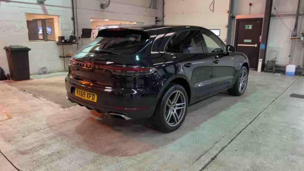 More views of Porsche Macan