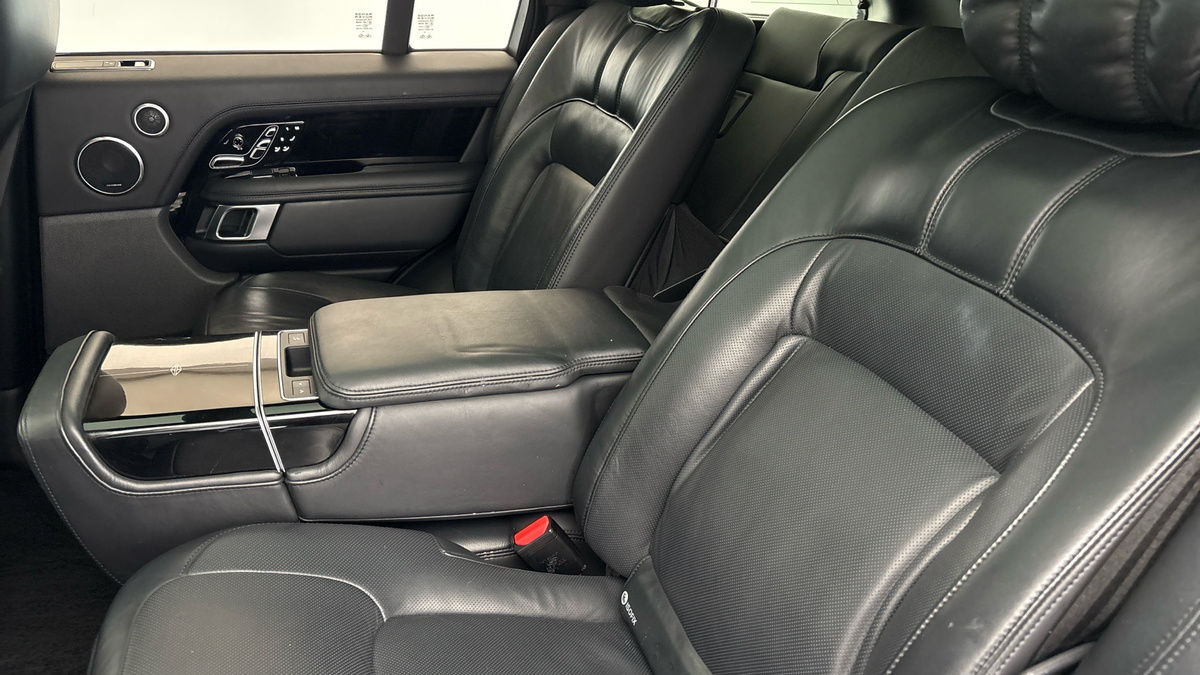 Land Rover Range Rover Image 9