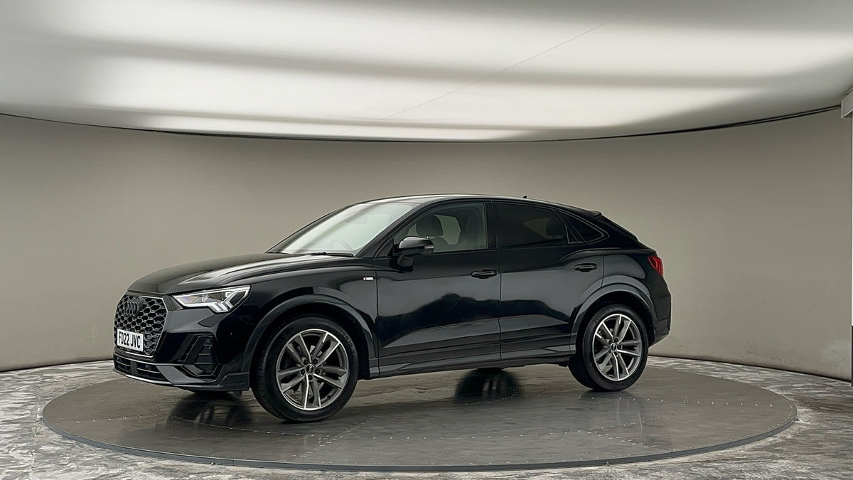 More views of Audi Q3