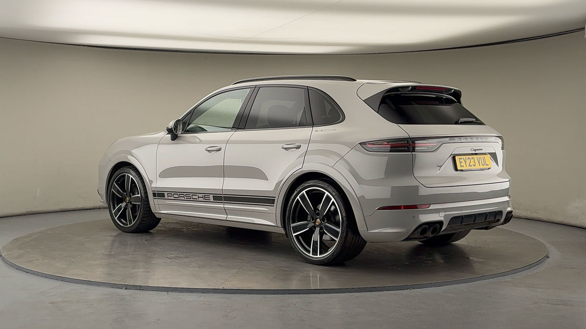 More views of Porsche Cayenne