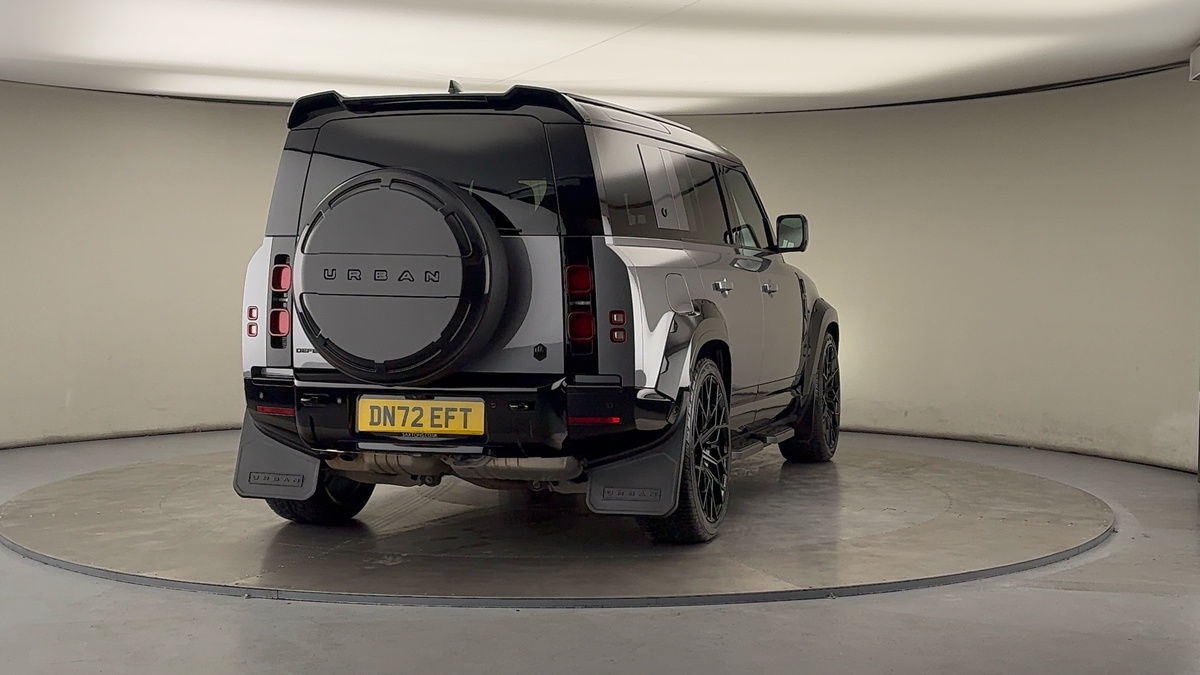 More views of Land Rover Defender 110