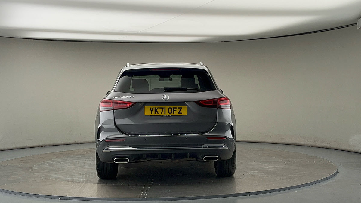 Mercedes-Benz GLA Image 4