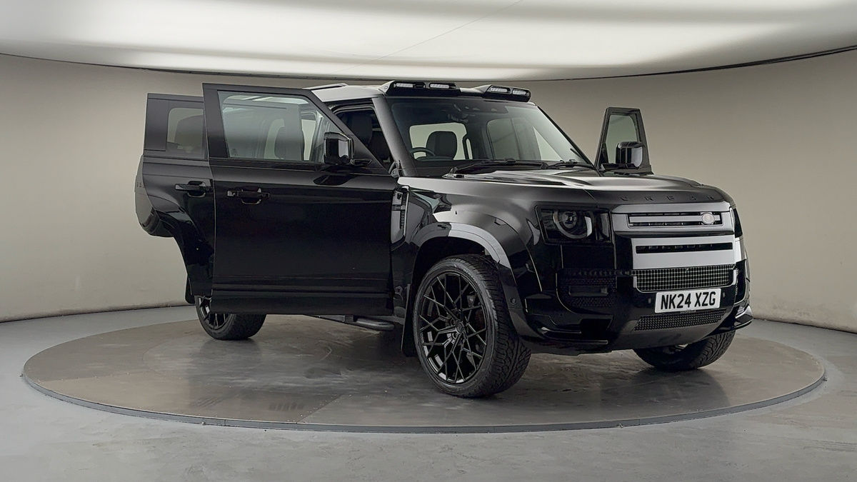 More views of Land Rover Defender 110