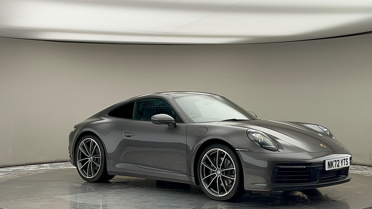 More views of Porsche 911