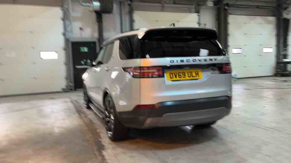 More views of Land Rover Discovery