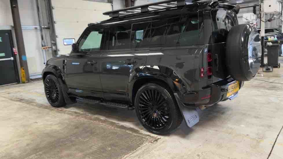 More views of Land Rover Defender 110
