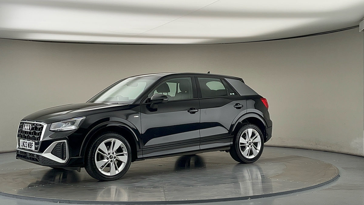 More views of Audi Q2