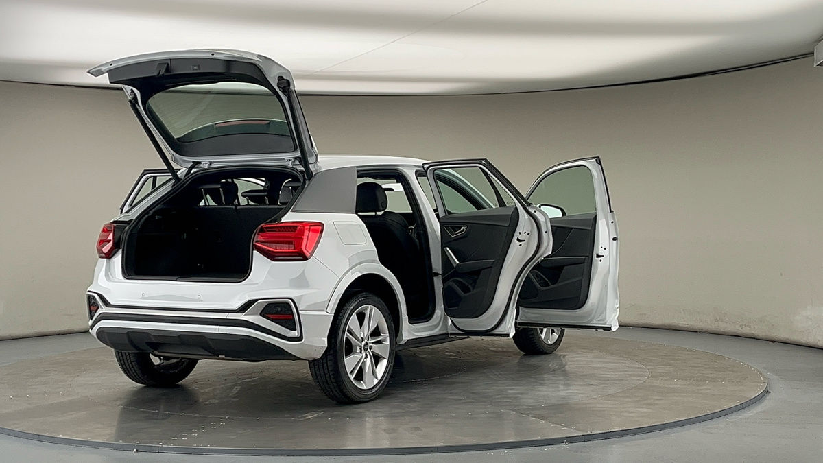 More views of Audi Q2
