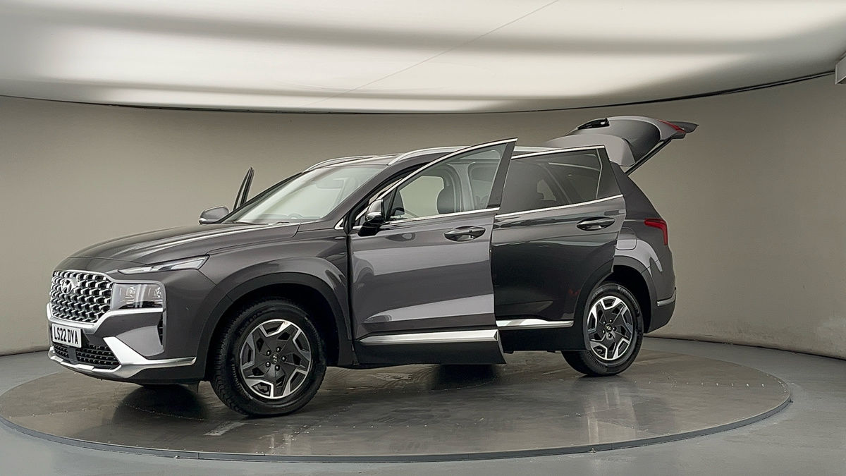 More views of Hyundai Santa Fe