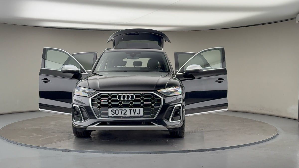 More views of Audi SQ5