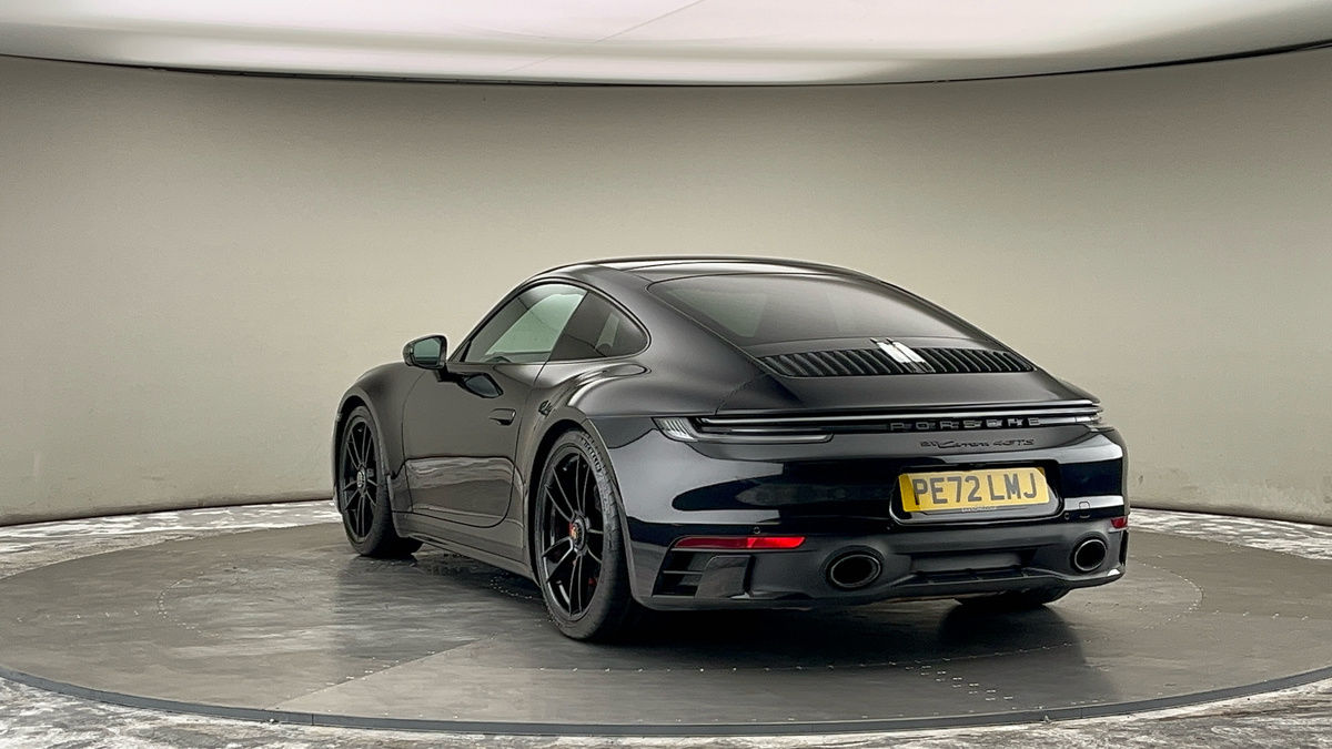 More views of Porsche 911