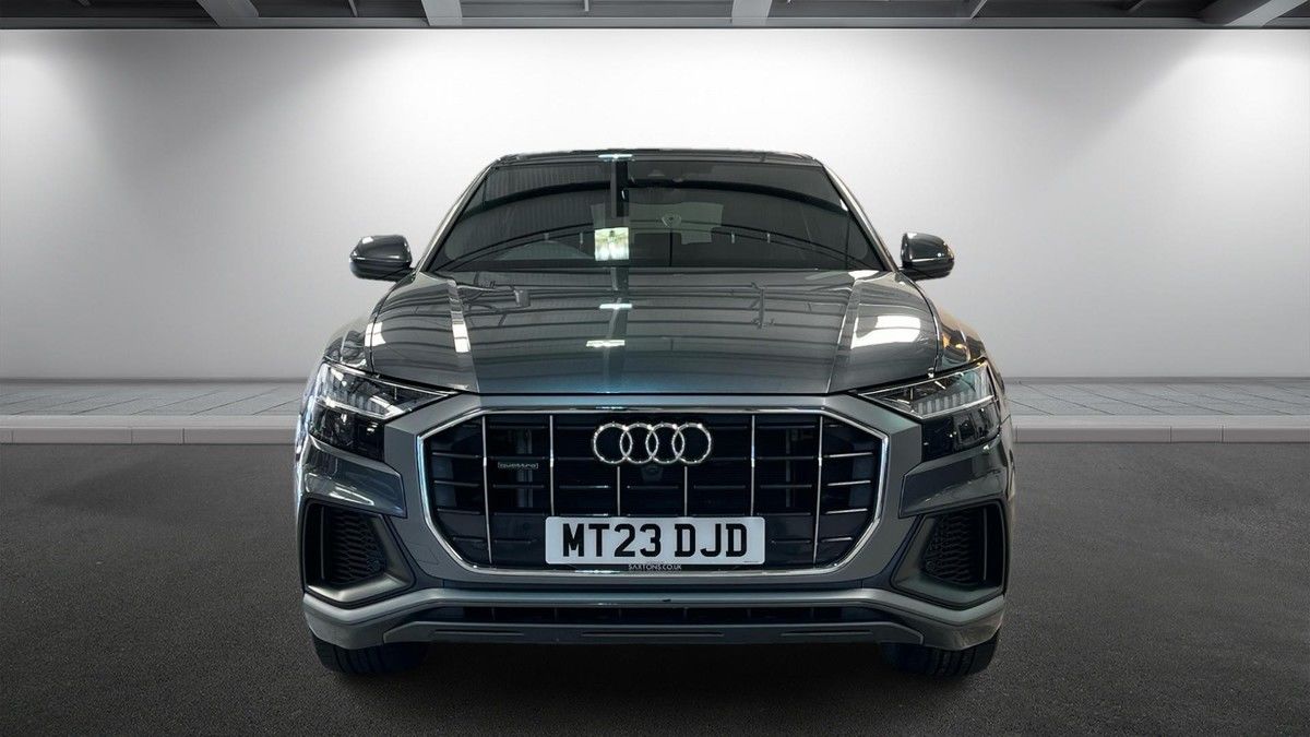 Audi Q8 Image 3
