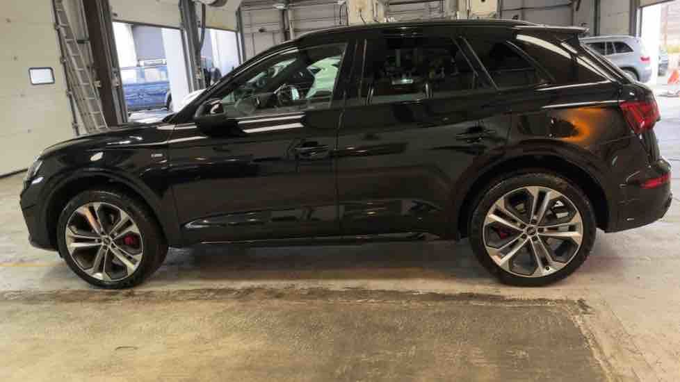 More views of Audi Q5