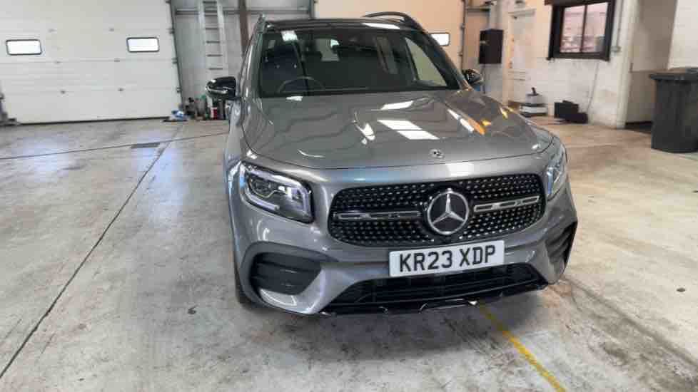 More views of Mercedes-Benz GLB