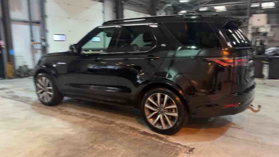 More views of Land Rover Discovery