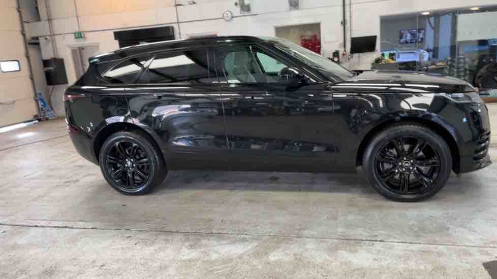 More views of Land Rover Range Rover Velar