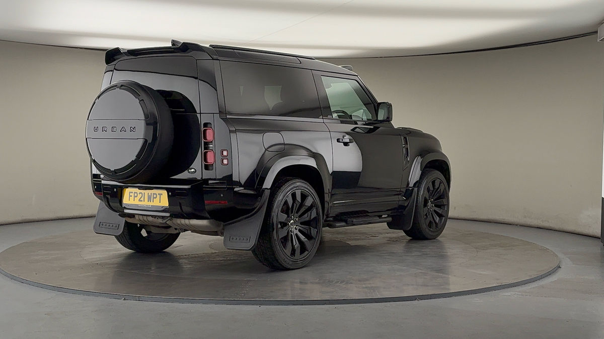 More views of Land Rover Defender 90