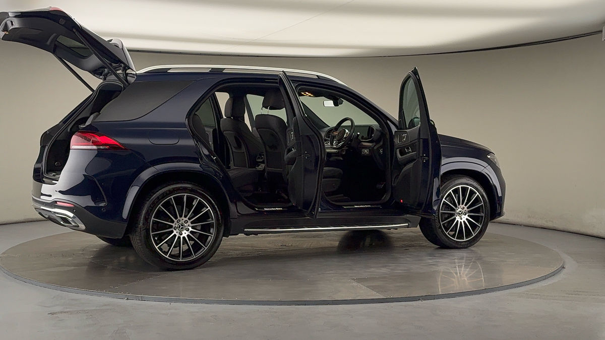More views of Mercedes-Benz GLE