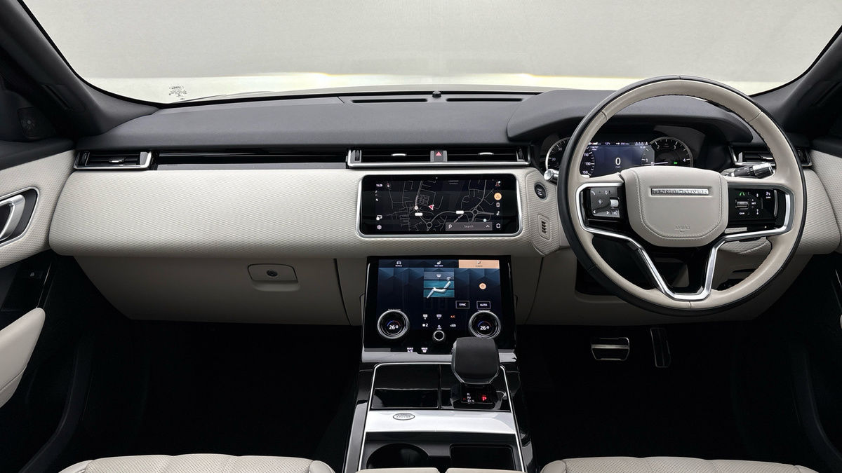 Land Rover Range Rover Velar Image 12