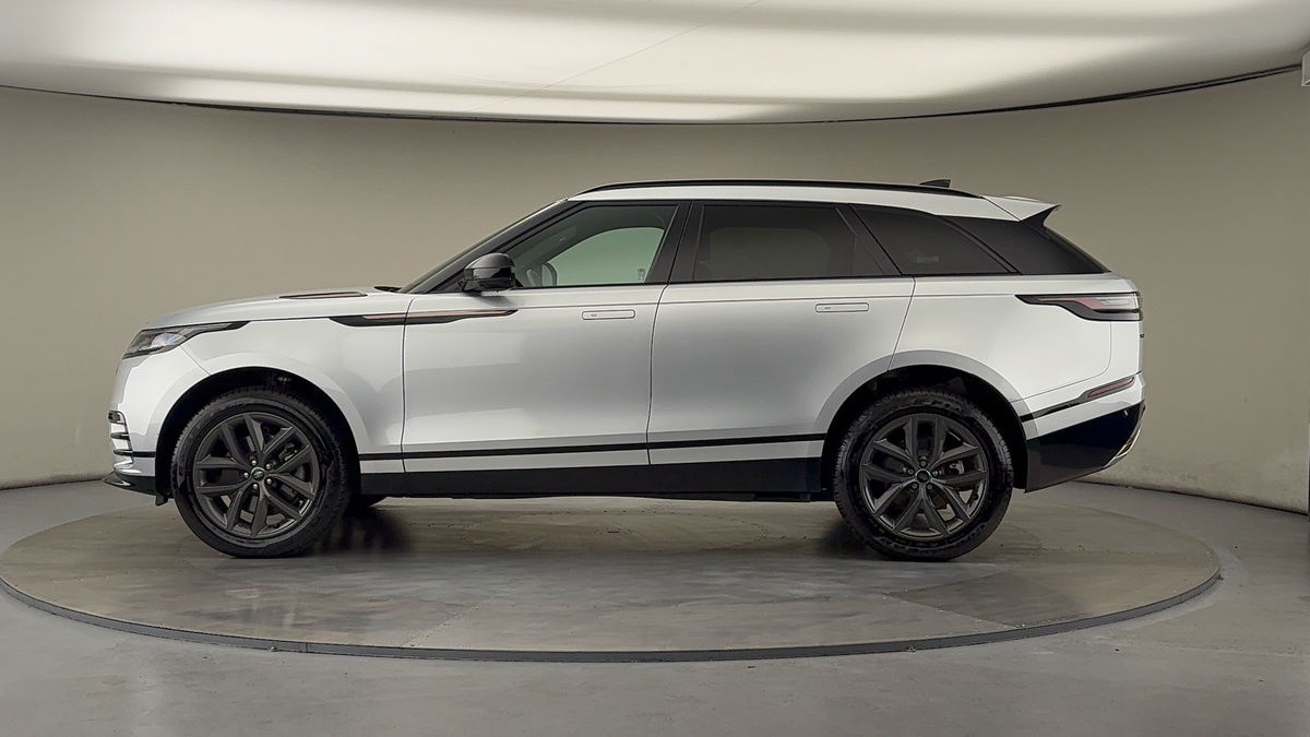 Land Rover Range Rover Velar Image 15