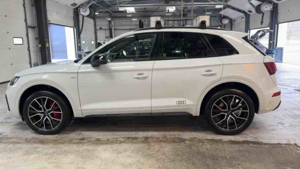 More views of Audi Q5